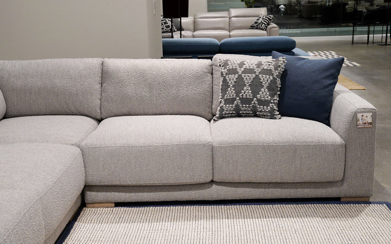 Garofani Modern Motion Sectional Sofa with Chaise